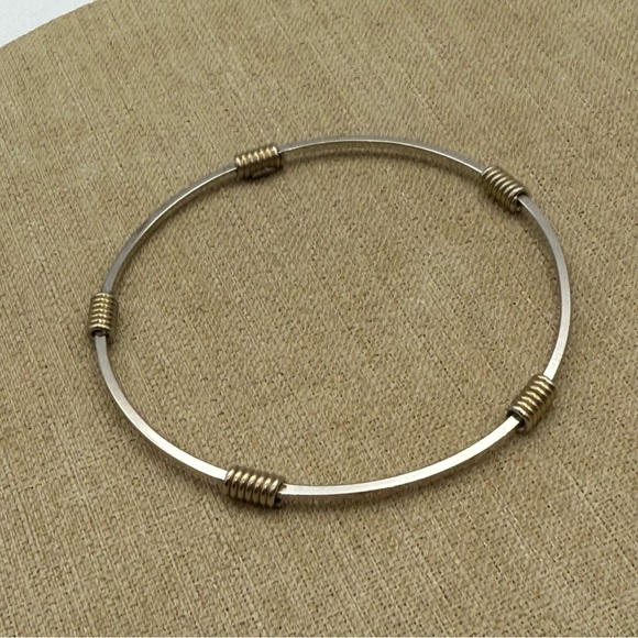 Sophisticated Carl art Sterling Silver and Gold tone bangleBracelet - Picture 3 of 6